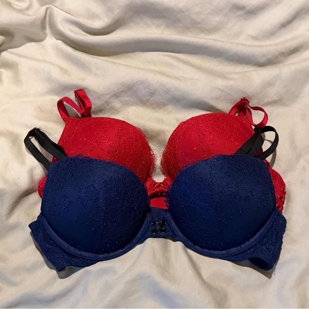 Victoria’s Secret bombshell bra push-up bra